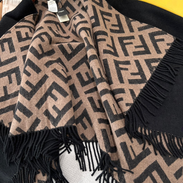 HOT SALE Fendi Poncho