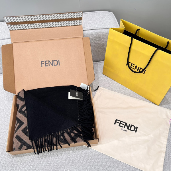 HOT SALE Fendi Poncho