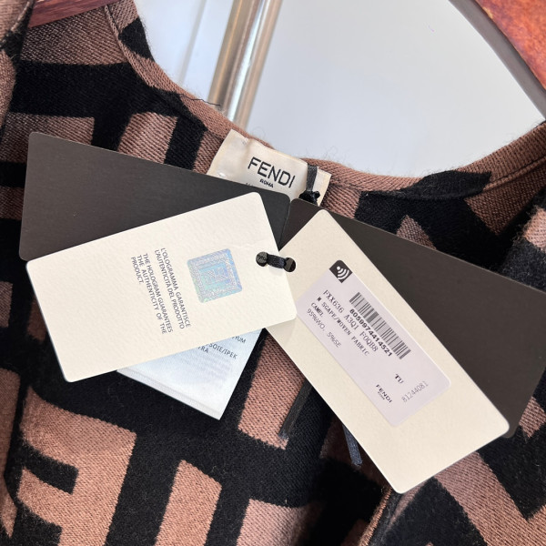 HOT SALE Fendi Poncho