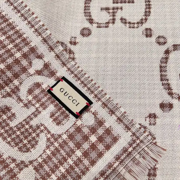 Bagsoffer GUCCI SCARF