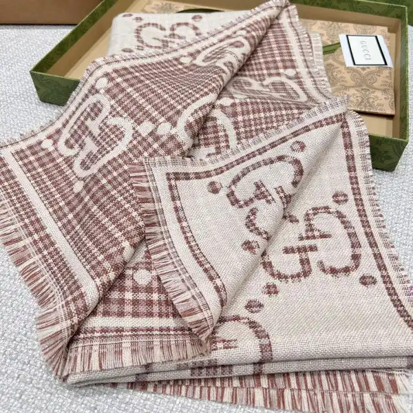 Bagsoffer GUCCI SCARF