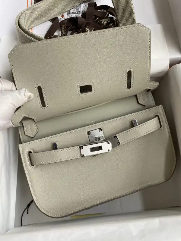 Yupoo bagsoffer Hermes Jypsiere Mini Bag in Swift Leather Gris Meyer