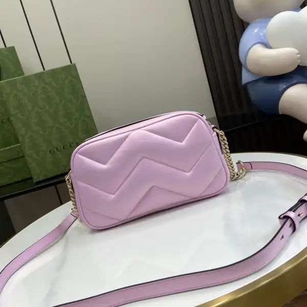 GUCCI GG Marmont small shoulder bag