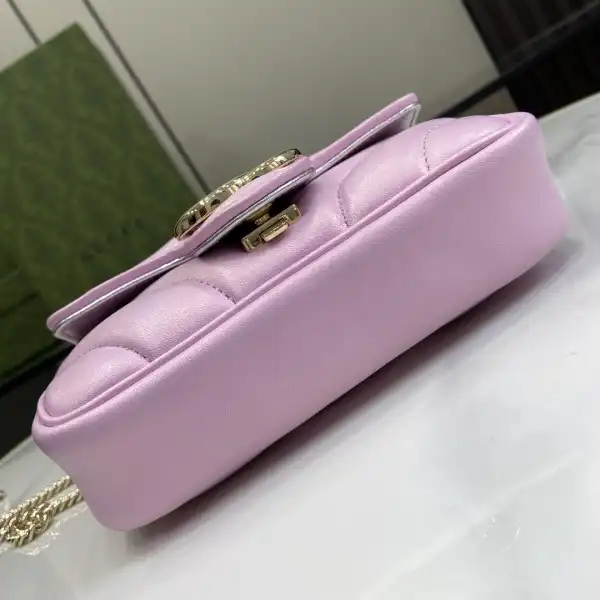 GUCCI GG Marmont super mini bag