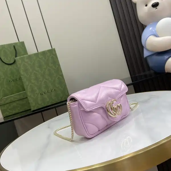 GUCCI GG Marmont super mini bag