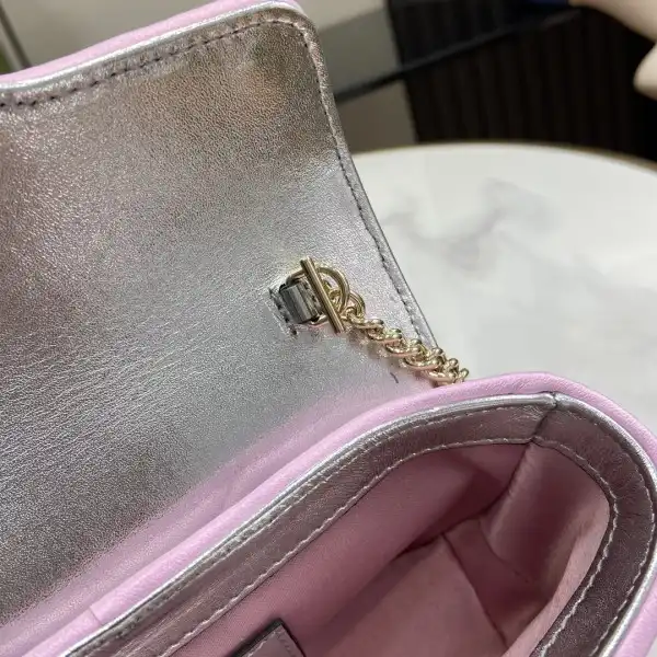 GUCCI GG Marmont super mini bag