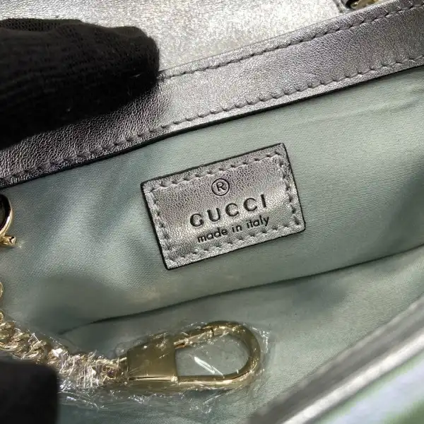 GUCCI GG Marmont super mini bag