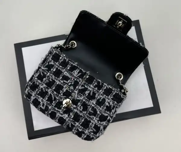 Yupoo bagsoffer CL MINI FLAP BAG