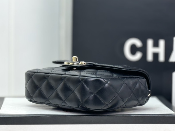 [FREE SHIPPING] CL MINI FLAP BAG