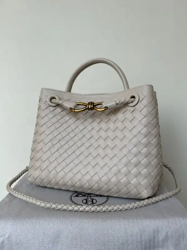 Frstbag ru BOTTEGA VENETA SMALL ANDIAMO-25*22*10.5cm