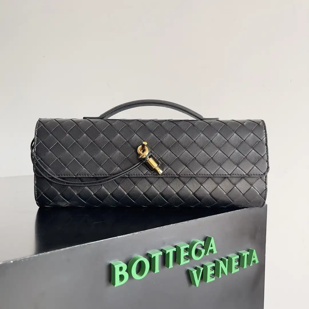 First Bag Ru BOTTEGA VENETA Long CHANELutch Andiamo With Handle