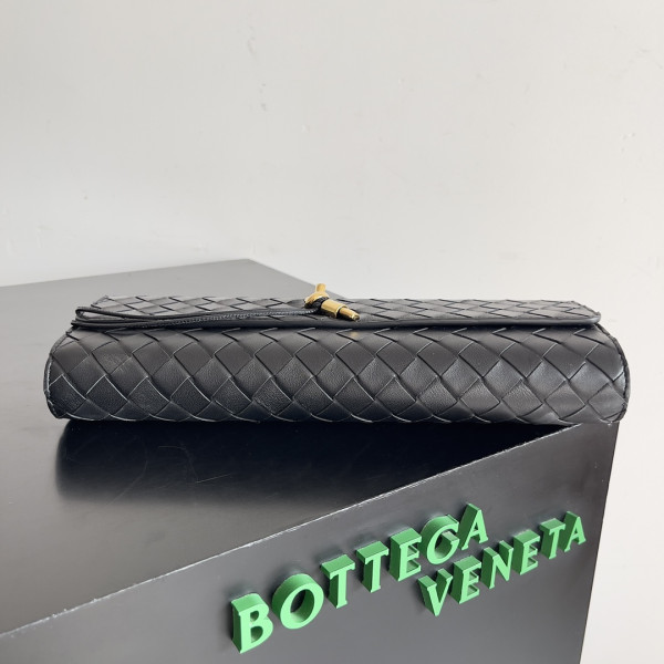 BOTTEGA VENETA Long Clutch Andiamo With Handle