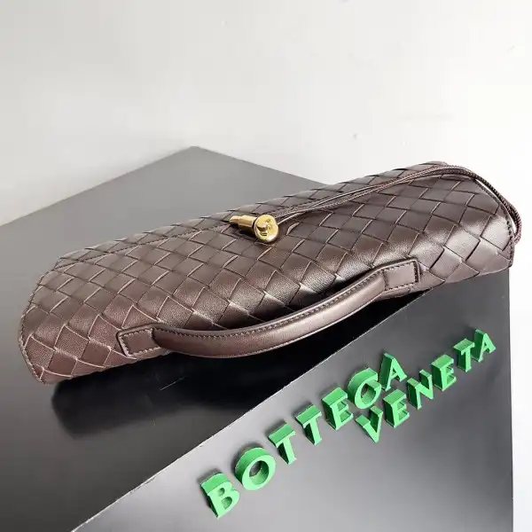 BOTTEGA VENETA Long CHANELutch Andiamo With Handle