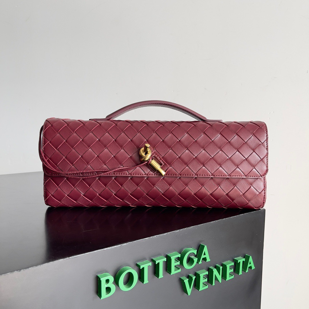 HOT SALE BOTTEGA VENETA Long Clutch Andiamo With Handle