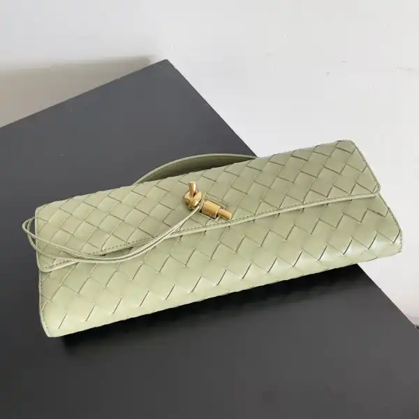 Bagsoffer BOTTEGA VENETA Long Clutch Andiamo With Handle