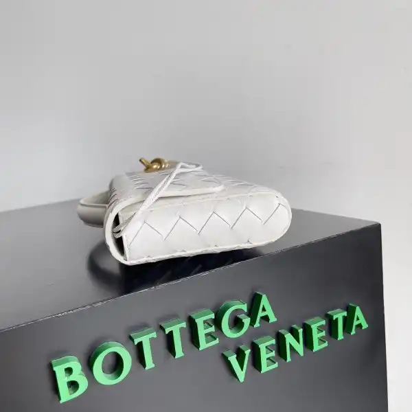 BOTTEGA VENETA Long CHANELutch Andiamo With Handle