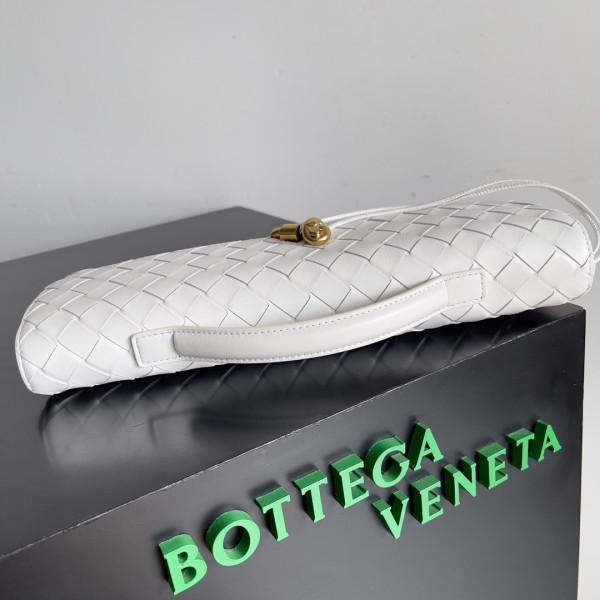 HOT SALE BOTTEGA VENETA Long Clutch Andiamo With Handle