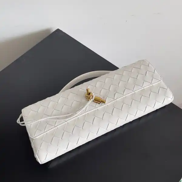 Bagsoffer yupoo BOTTEGA VENETA Long Clutch Andiamo With Handle