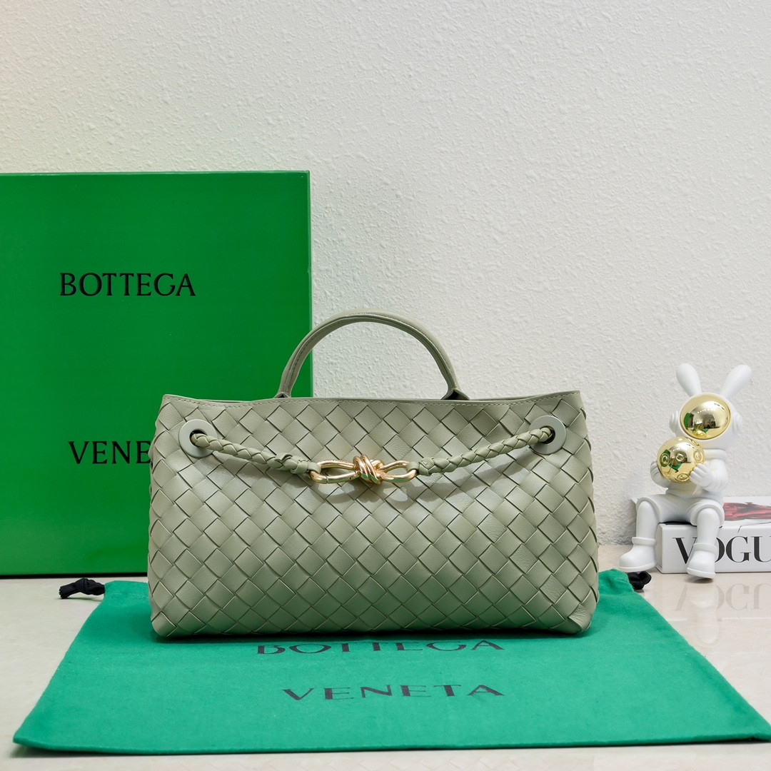 HOT SALE Bottega Veneta Small East-West Andiamo-29*10*18cm