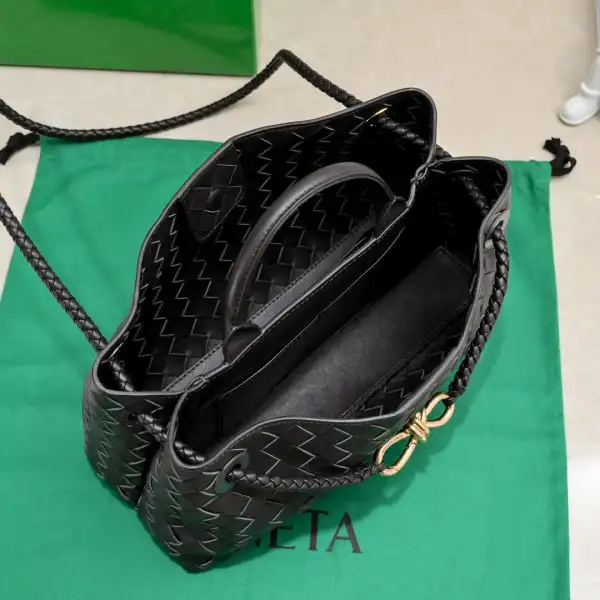 Bagsoffer Bottega Veneta Small East-West Andiamo-29*10*18cm