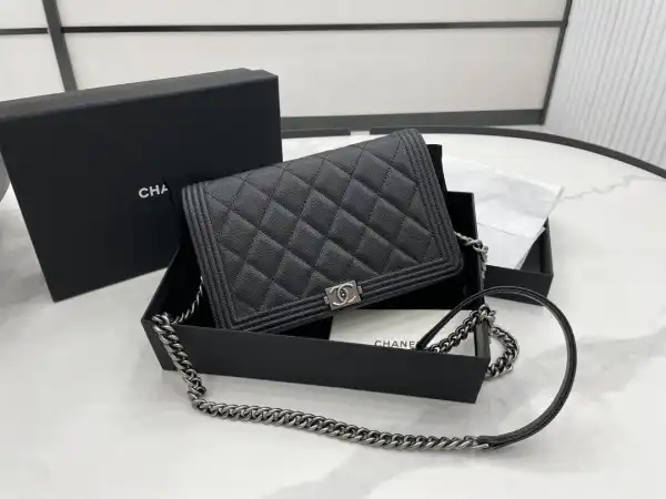 First bag ru CHANEL WALLET