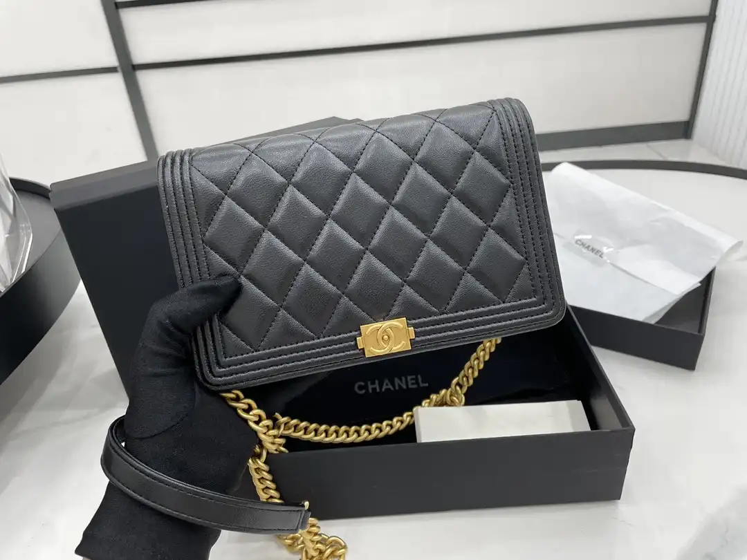 CHANEL WALLET