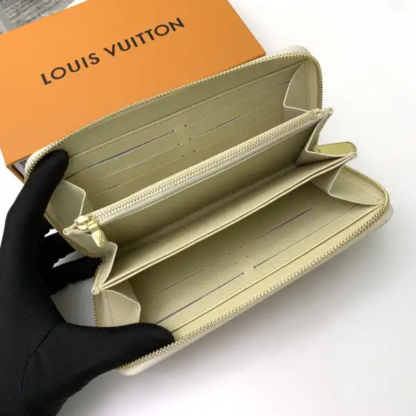 Cheap LOUIS VUITTON ZIPPY WALLET