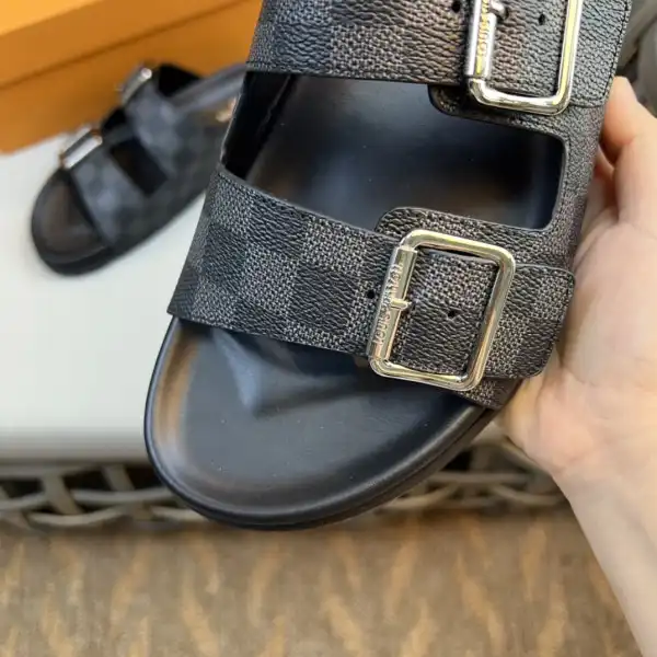 LOUIS VUITTON SLIPPERS