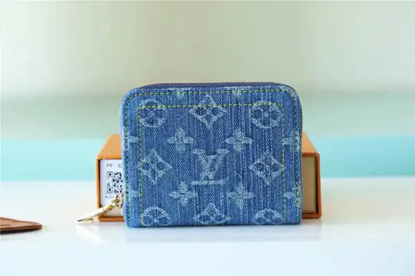 TO LOUIS VUITTON ZIPPY COIN PURSE