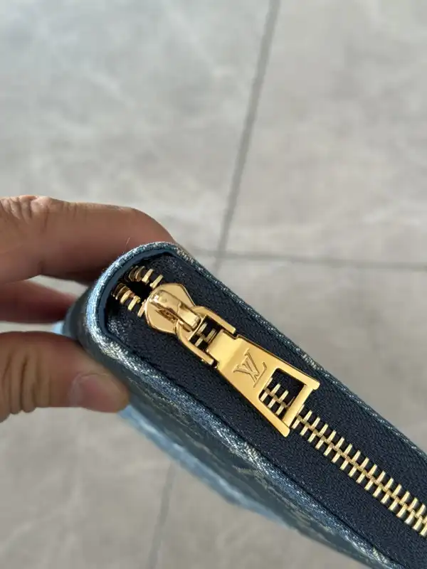 Aaa replica bags LOUIS VUITTON ZIPPY WALLET