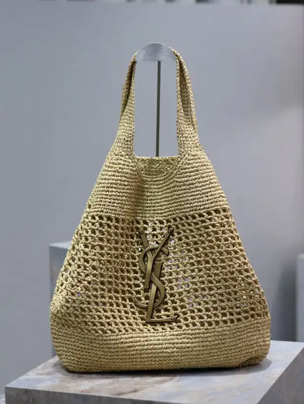 First bag ru YSL ICARE MAXI SHOPPING BAG