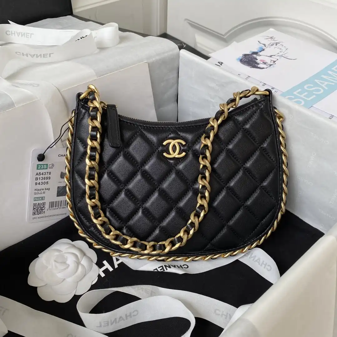 CL HOBO HANDBAG