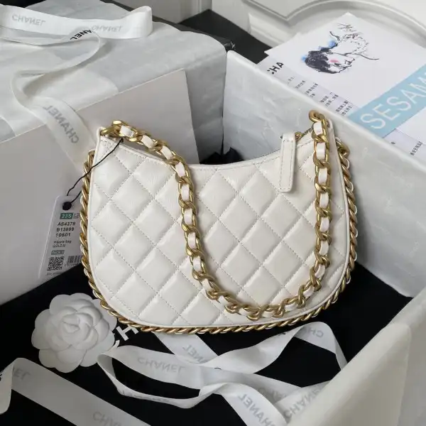 CHANEL HOBO HANDBAG