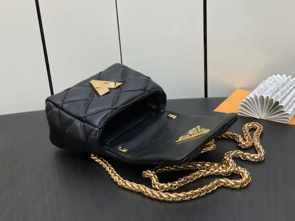 Aaa replica bags LOUIS VUITTON Pico GO-14-15*10*6.5cm