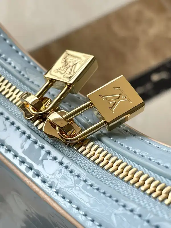 Aaa replica bags LOUIS VUITTON Croissant PM