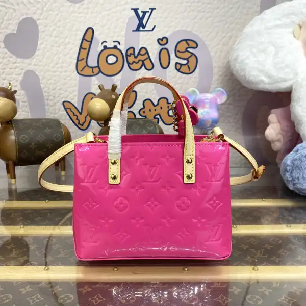 Cheap LOUIS VUITTON Reade PM