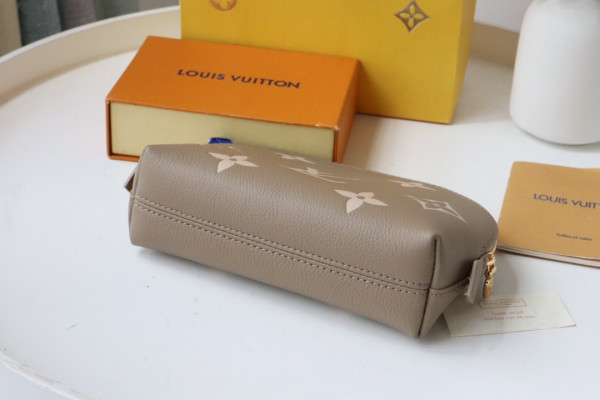 HOT SALE Louis Vuitton COSMETIC POUCH