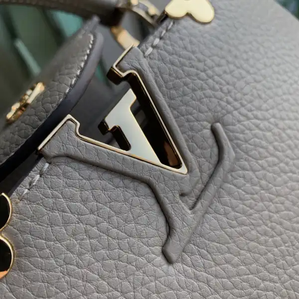 LOUIS VUITTON CAPUCINES MINI