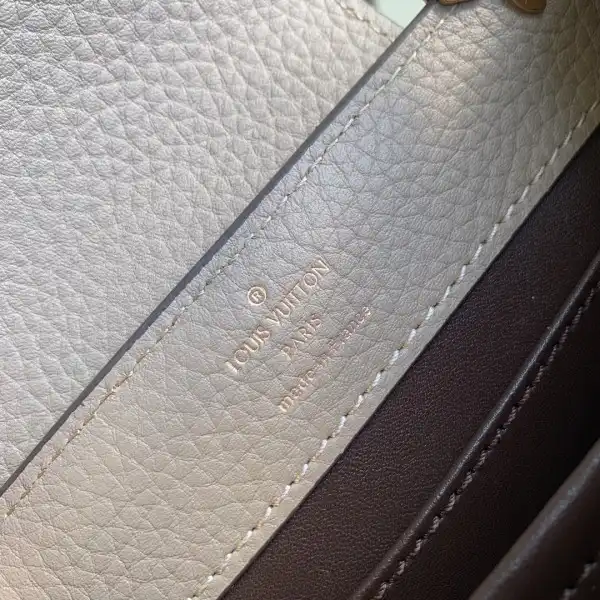 Original Cheap Cheap LOUIS VUITTON CAPUCINES MINI