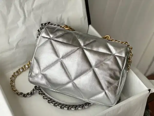 Frstbag ru CHANEL 19 FLAP BAG