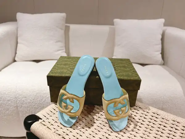 Firstbag Ru GUCCI SLIDE SANDALS