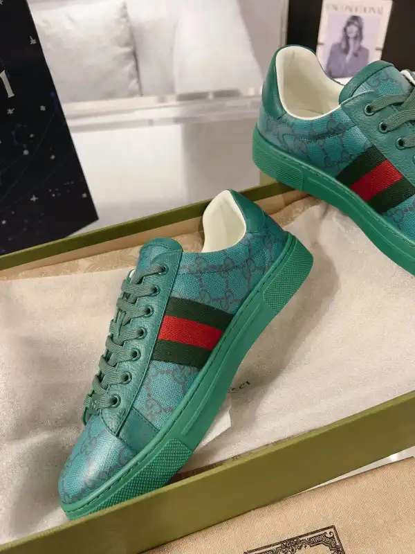 Firstbag Ru GUCCI SNEAKER