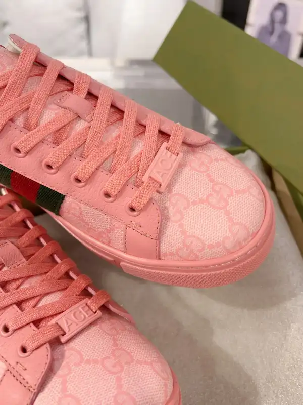 GUCCI SNEAKER