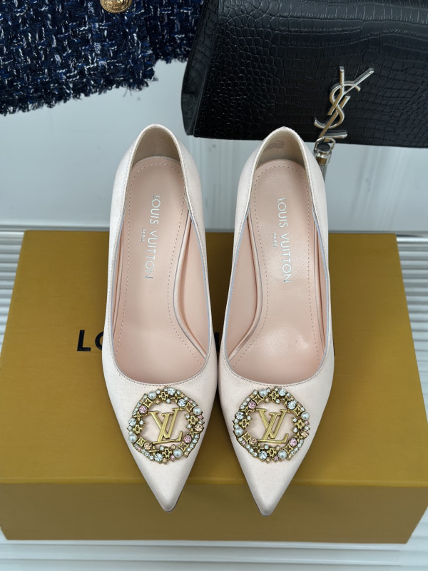 HOT SALE LOUIS VUITTON HEELS