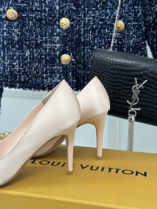 HOT SALE LOUIS VUITTON HEELS