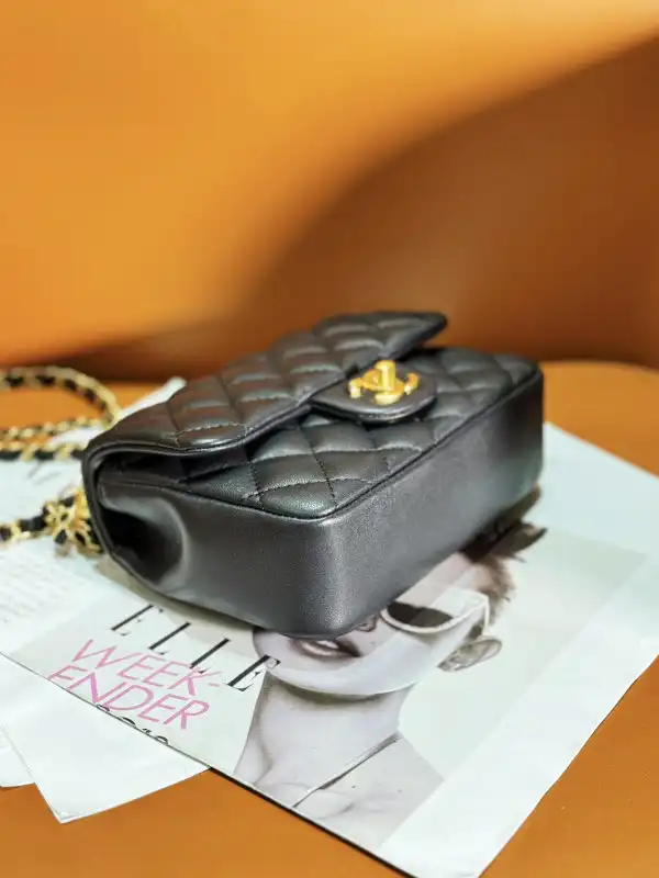 CHANEL MINI FLAP BAG-12.5x17x5cm