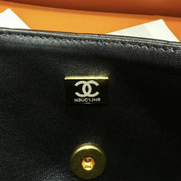 CHANEL FLAP BAG-14.5x19.5x7.5cm