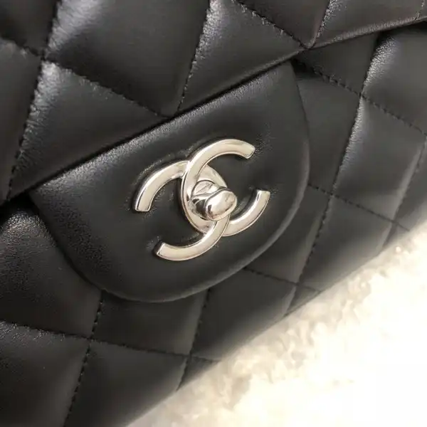 First bag ru CHANEL FLAP BAG