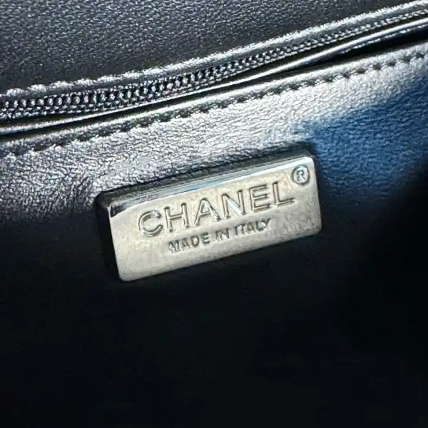 CHANEL FLAP BAG 20CM