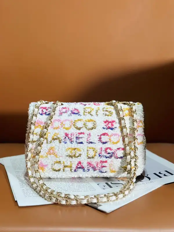 CHANEL FLAP BAG 20CM